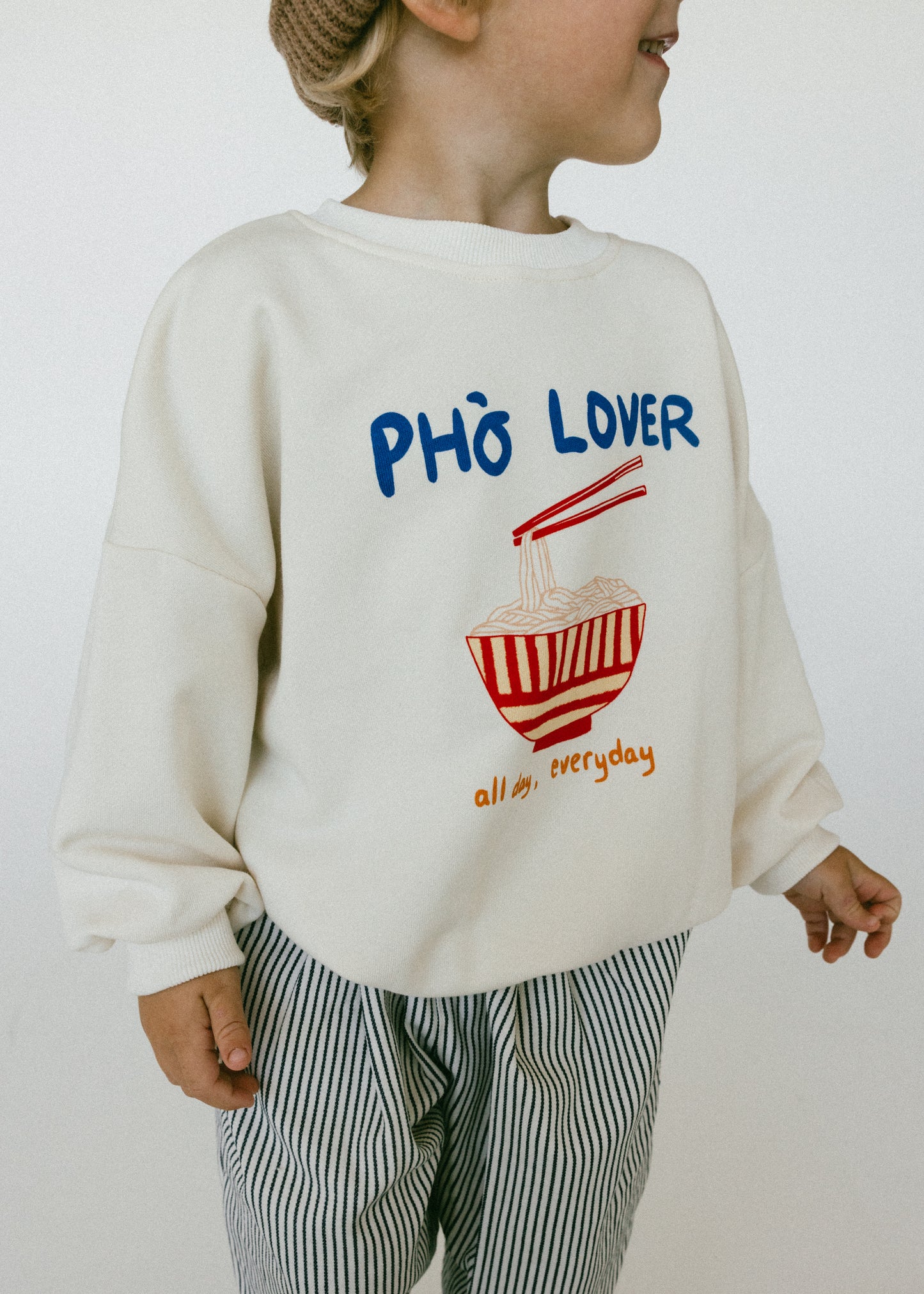 Graphic Crewneck- Phò Lover