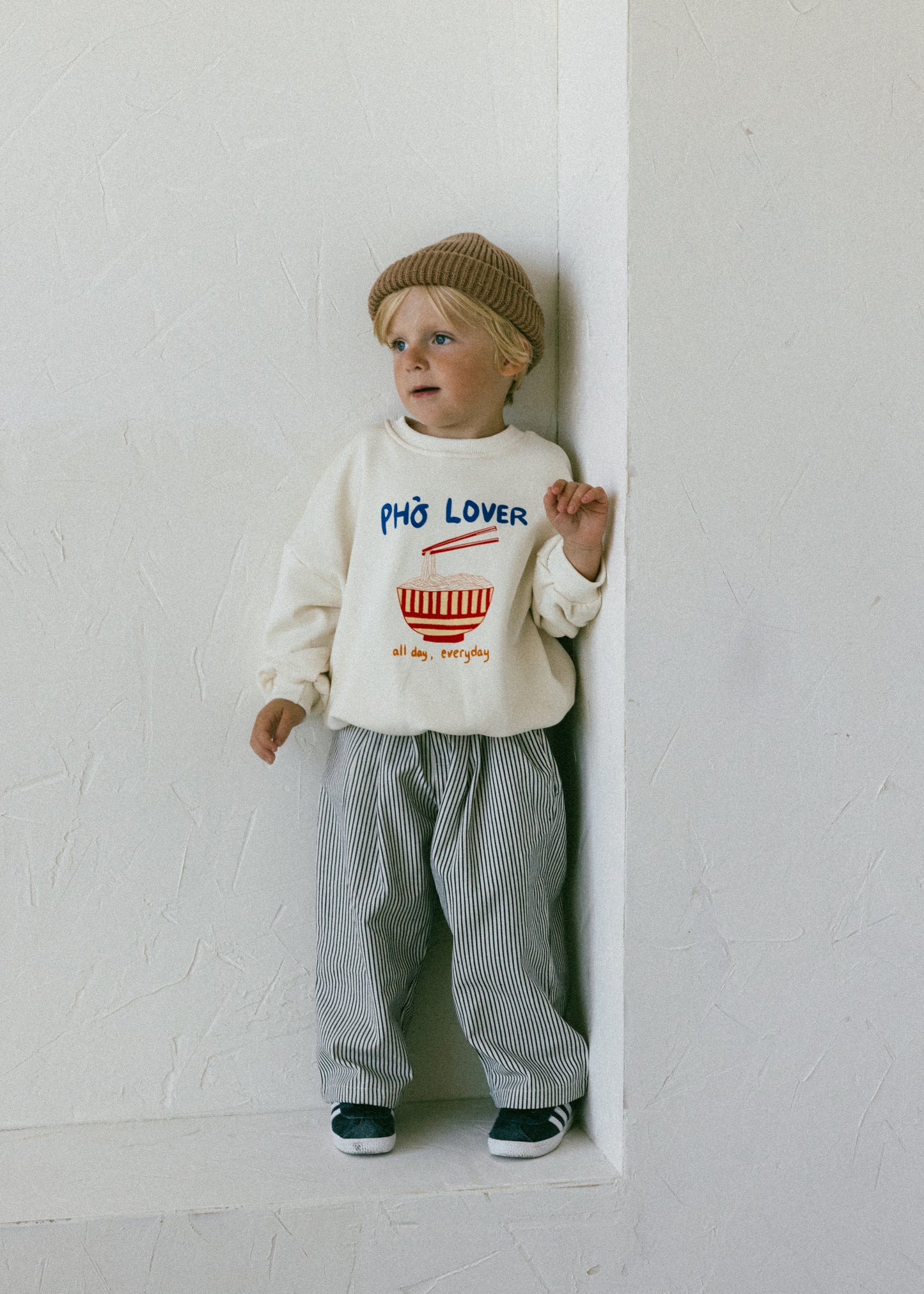 Graphic Crewneck- Phò Lover