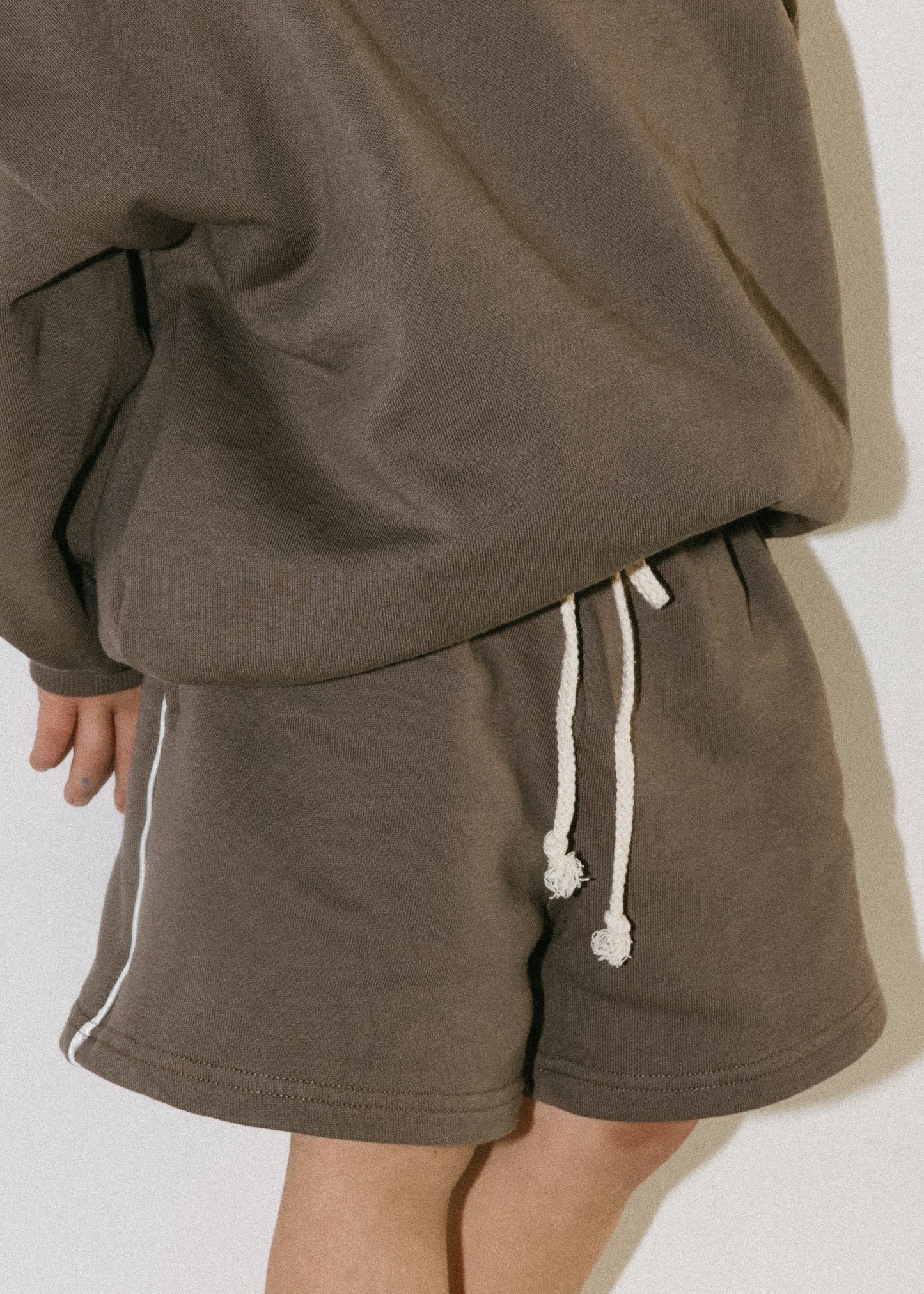 Comfort Sweatshort- Vintage Brown