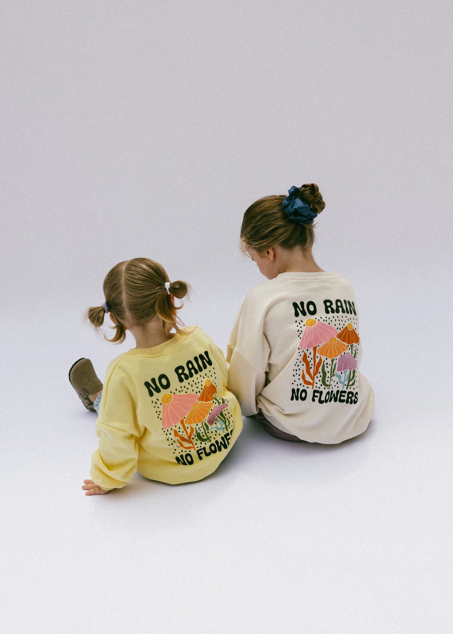 Graphic Crewneck- Flowers- Sand