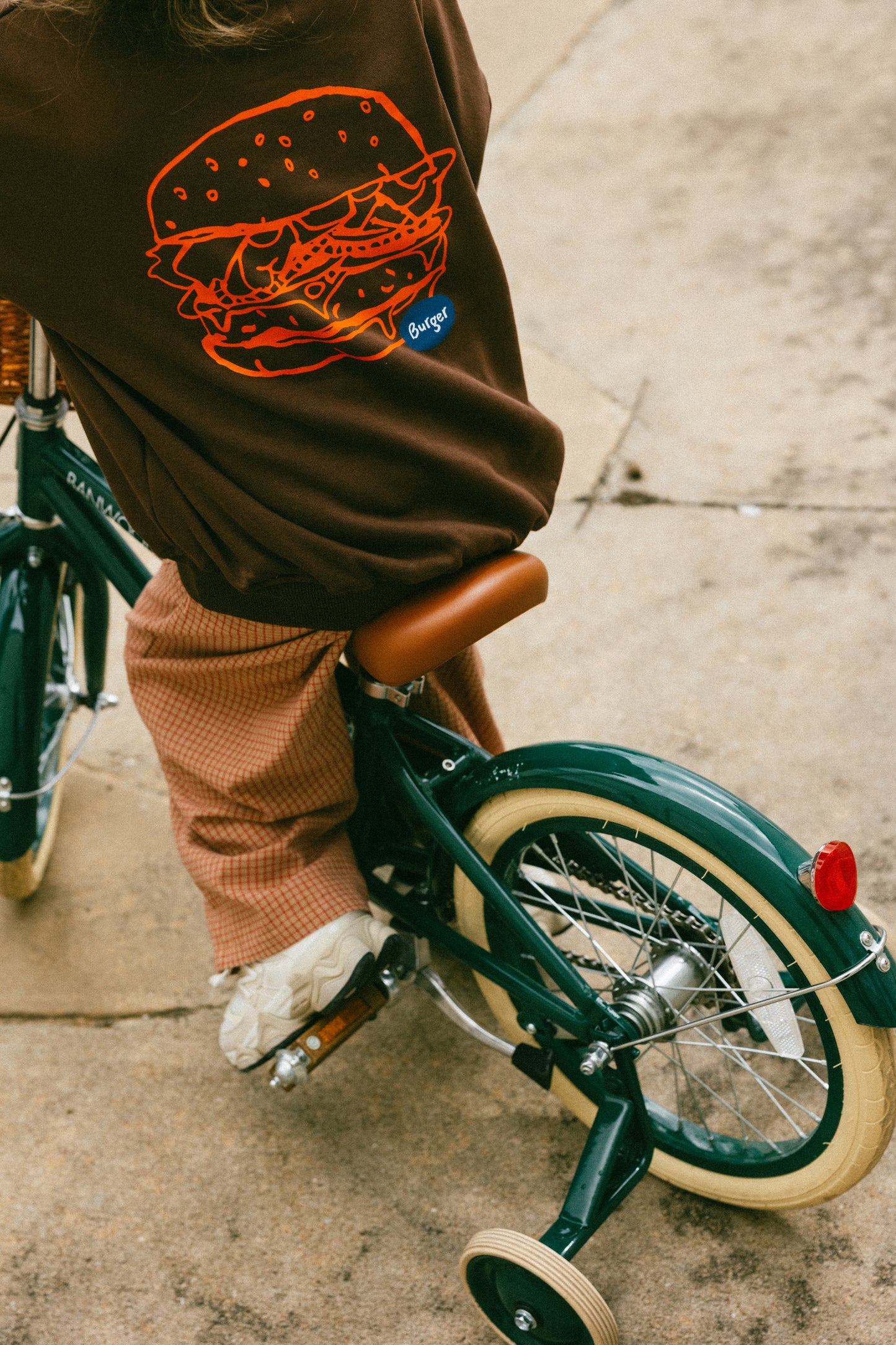 Graphic Crewneck- Burger- Brown