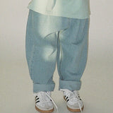 Relaxed Fit Jeans- Light Wash